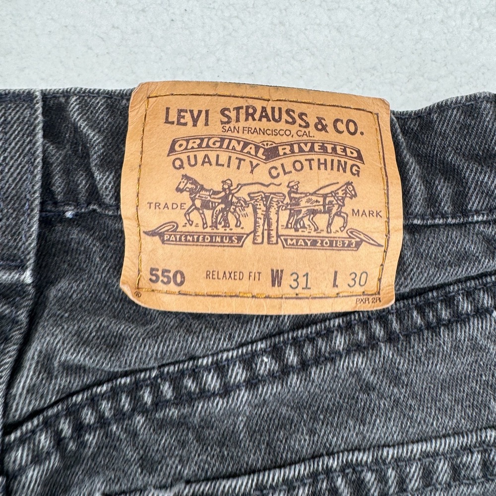 Vintage 1997 Levis 550 Orange Tab Jeans Mens 31x30 (Fit 30x30) Black Grunge USA - Picture 7 of 9